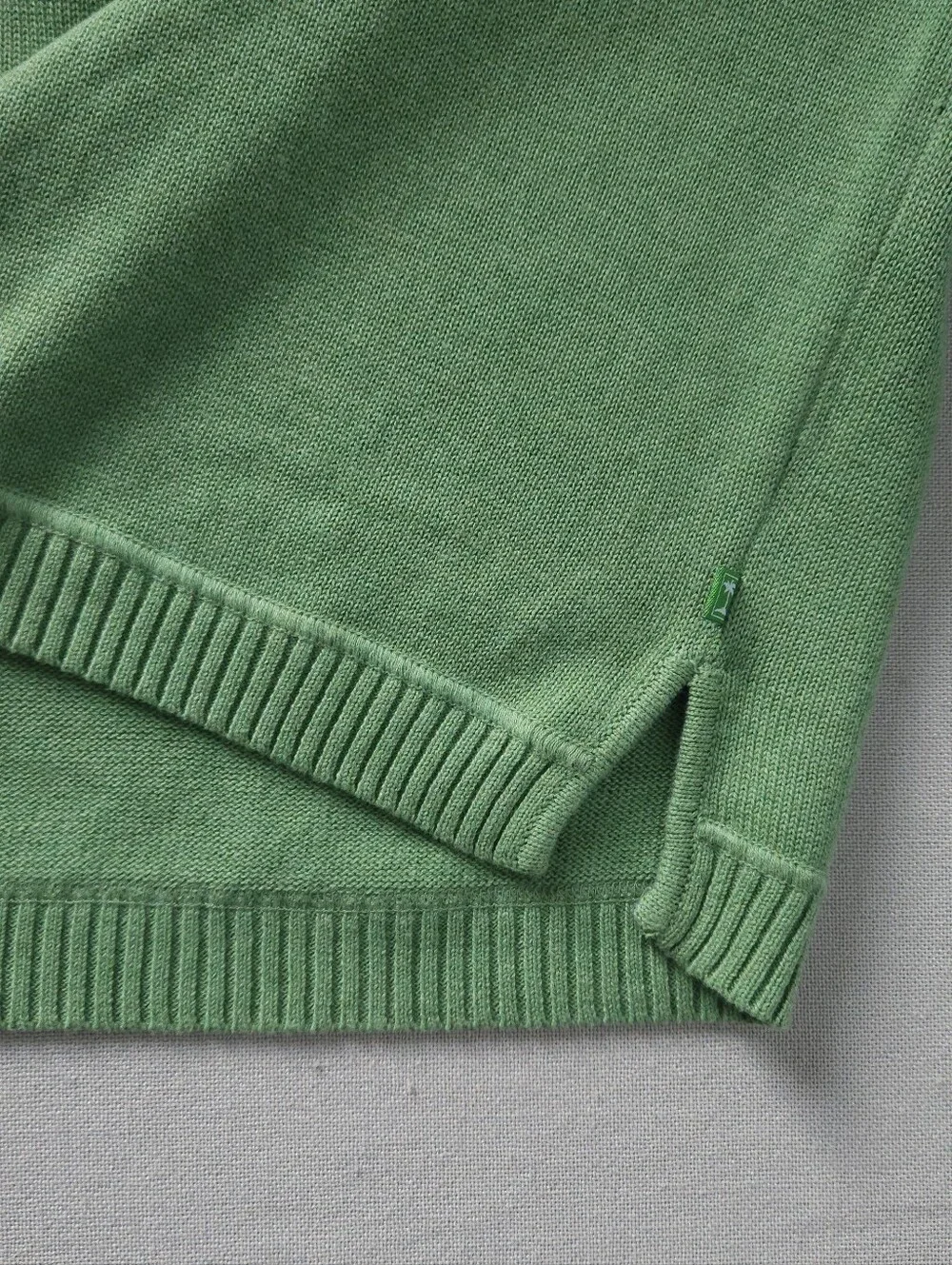 Tommy Bahama Sweater Mens XL Green V-Neck 100% Cotton Knit Pullover Vintage